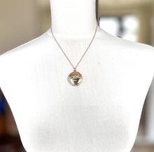 画像をギャラリービューアに読み込む, Antique Edwardian Rolled Rose Gold Ruby Locket on Chain, Kollmar & Jourdan, Germany. Floral Engraved Round Photo Locket Pendant Necklace