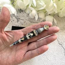 Charger l'image dans la galerie, Huge Victorian Scottish Agate & Citrine Sterling Silver Sgian Dubh Kilt Pin