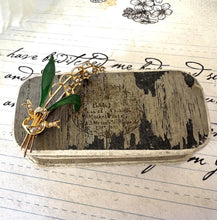 画像をギャラリービューアに読み込む, Antique Edwardian 15ct Gold, Enamel & Seed Pearl Lily-of-the-Valley Brooch, Boxed. Delicate Bridal Flower Romantic Brooch/Lapel Pin