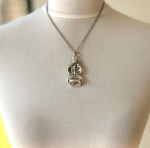画像をギャラリービューアに読み込む, Rare Georgian Silver Triple Seal Swivel Fob Pendant with Family Crests. Large Antique Sterling Silver Engraved Intaglio Wax Seal Spinner Fob