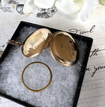画像をギャラリービューアに読み込む, Antique Edwardian Rolled Rose Gold Ruby Locket on Chain, Kollmar & Jourdan, Germany. Floral Engraved Round Photo Locket Pendant Necklace