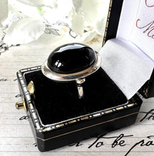 画像をギャラリービューアに読み込む, Vintage Whitby Jet Sterling Silver Ring. Large English Jet Cabochon Cocktail Ring. Chunky 1980's Black Gemstone Statement Ring, M-1/2/6-1/2