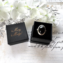 画像をギャラリービューアに読み込む, Vintage Whitby Jet Sterling Silver Ring. Large English Jet Cabochon Cocktail Ring. Chunky 1980's Black Gemstone Statement Ring, M-1/2/6-1/2