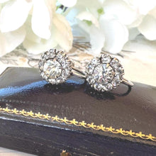 Cargar imagen en el visor de la galería, Antique Sterling Silver Paste Diamond Cluster Daisy Earrings. Edwardian/Art Deco Screw Back Stud Earrings. Antique Paste Gemstone Jewellery