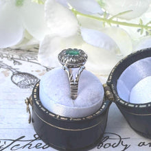 Lade das Bild in den Galerie-Viewer, Antique Georgian 9ct Gold Paste Diamond & Emerald Cluster Ring, Size UK O, USA 7-1/4