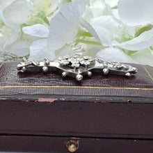 Carica l'immagine nel visualizzatore di Gallery, Victorian Sterling Silver Heart & Shamrock Sweetheart Necklace, Dated 1900. High Quality Antique Upcycled Sustainable Jewellery