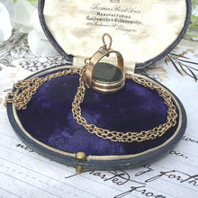 Charger l'image dans la galerie, Scottish 9ct Gold & Bloodstone Victorian Locket Fob