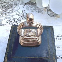 Charger l'image dans la galerie, Antique Georgian 9ct Gold-Cased Intaglio Seal Fob Pendant. Yellow Gold Carved Carnelian Wax Seal Pendant/Charm. "RW" Monogram Intaglio Fob