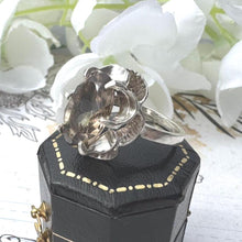 Carica l'immagine nel visualizzatore di Gallery, Vintage Sterling Silver Smoky Quartz Solitaire Cocktail Ring, Dated 1977. Bold 3.50ct Cairngorm Topaz Gemstone Statement Ring, Size L/5.75