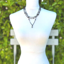 Charger l'image dans la galerie, Antique Victorian French Jet 58" Long Guard Chain Necklace. Black Glass Mourning Chain Sautoir Necklace With Dog-Clip. Antique Muff Chain