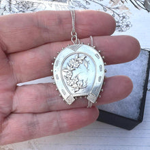 Lade das Bild in den Galerie-Viewer, Antique Victorian Sterling Silver Horseshoe Pendant Necklace. Aesthetic Engraved Forget-Me-Not Lucky Horseshoe Pendant & Classic Curb Chain
