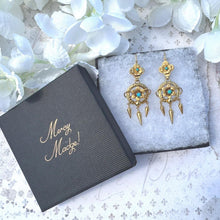 Cargar imagen en el visor de la galería, Victorian 18ct Gold Turquoise Forget-Me-Not Earrings