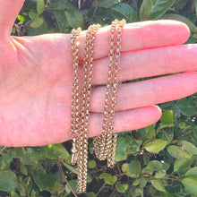 Carica l'immagine nel visualizzatore di Gallery, Antique Victorian 9ct Gold 53" Long Guard Chain Necklace. Gold Filled Belcher Chain With Solid 9ct Gold Dog-Clip. Muff Chain Necklace
