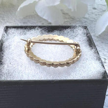 Load image into Gallery viewer, Antique Georgian 15ct Gold Pearl Circle Brooch. Eternity Love Token Bridal Jewellery. Alternative Antique Stock/Lapel/Cravat Pin