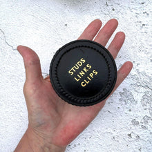 Carica l'immagine nel visualizzatore di Gallery, Vintage English Leather Gents Stud Jewellery Box. Drum Shaped Black & Gold Stud, Link, Clip Box. Collection/ Display/Travel/Storage/Gift Box