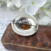 Carica l'immagine nel visualizzatore di Gallery, Antique Victorian Scottish Agate & Citrine Engraved Silver Brooch. Classic Scottish Silver Oval Golden Citrine Cairngorm Brooch/Lapel Pin