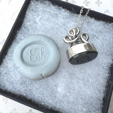 Load image into Gallery viewer, Antique Georgian Silver Eternity Knot Seal Fob Pendant