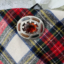 Carica l'immagine nel visualizzatore di Gallery, Antique Victorian Scottish Agate & Citrine Engraved Silver Brooch. Classic Scottish Silver Oval Golden Citrine Cairngorm Brooch/Lapel Pin