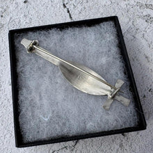 Carica l'immagine nel visualizzatore di Gallery, Rare Vintage Iona Silver Ouroboros And Dragon Celtic Sword & Shield Kilt Pin. Scottish Sterling Silver Zoomorhic Brooch/Tartan/Plaid Pin