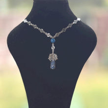 Carica l'immagine nel visualizzatore di Gallery, Antique Art Nouveau 800 Silver & Lapis Lazuli Lariat Necklace: Edwardian Ornate Chain Y-Necklace With Oxalis Leaf Drop Pendant