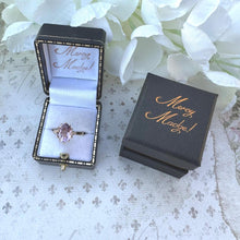 Cargar imagen en el visor de la galería, Vintage 1970s 3ct Oval Cut Amethyst Solitaire 9ct Gold Cocktail Ring. Yellow Gold High Set Lavender Purple Stone Statement Ring Size N/6.75