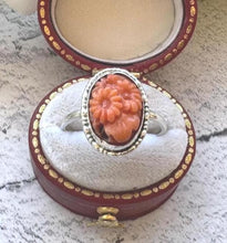 Cargar imagen en el visor de la galería, Art Deco Coral Daisy Ring: Sterling Silver Thomas Mott England, Size O-1/2 / 7.5