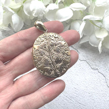 Carica l'immagine nel visualizzatore di Gallery, Antique Victorian Gold Tone Floral Locket Pendant: Engraved Oval Photo Keepsake
