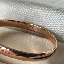 Load image into Gallery viewer, Vintage 14ct Gold Jade Ring: Apple Green Jade Cabochon Neoclassical Ring, Size P/7.5