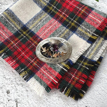 Load image into Gallery viewer, Vintage 9ct Rose Gold & Silver Scottish Thistle Brooch : Ward Brothers, Edinburgh 1960