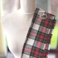 Load image into Gallery viewer, Vintage 9ct Rose Gold & Silver Scottish Thistle Brooch : Ward Brothers, Edinburgh 1960