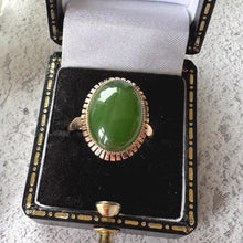 Load image into Gallery viewer, Vintage 14ct Gold Jade Ring: Apple Green Jade Cabochon Neoclassical Ring, Size P/7.5
