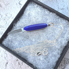 Lade das Bild in den Galerie-Viewer, Victorian Silver & Blue Enamel Miniature Folding Knife Pendant: Antique Novelty Pendant Necklace