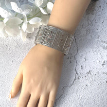 Load image into Gallery viewer, Antique Victorian Aesthetic Engraved Sterling Silver Bangle: 9ct Gold Roses & Leaves