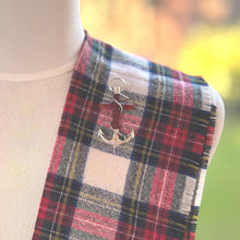 Carica l'immagine nel visualizzatore di Gallery, Victorian Scottish Banded Agate Cross & Fouled Anchor Silver Brooch