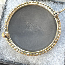 Charger l'image dans la galerie, Vintage Wedgwood Black Jasperware Sterling Silver Cupid Brooch