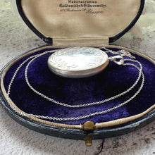 Carica l'immagine nel visualizzatore di Gallery, Vintage English Sterling Silver Engraved Forget-me-Not Locket & Chain. Medium/Large Oval Photo Pendant Necklace