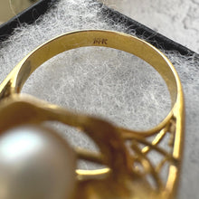 Load image into Gallery viewer, 1970s 14ct Gold Pearl Cluster Ring: Mid-Century High Dome Flower Design (Boxed)