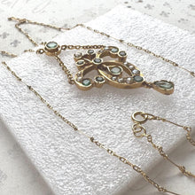 Carica l'immagine nel visualizzatore di Gallery, Antique Art Nouveau Emerald Pearl Lavaliere Necklace