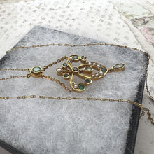Carica l'immagine nel visualizzatore di Gallery, Antique Art Nouveau Emerald Pearl Lavaliere Necklace