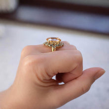 Lade das Bild in den Galerie-Viewer, Vintage Sunset Peach Colour-Changing Tourmaline Cocktail Ring in Sterling Silver