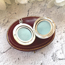Charger l'image dans la galerie, Vintage Sterling Silver Enamel Floral Locket, Victorian Style Photo Locket Necklace