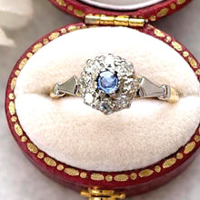 Carica l'immagine nel visualizzatore di Gallery, Antique 1920s Sapphire Diamond Cluster Ring