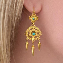 Cargar imagen en el visor de la galería, Victorian 18ct Gold Turquoise Forget-Me-Not Earrings