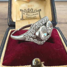 Carica l'immagine nel visualizzatore di Gallery, Art Deco Toi et Moi Diamond Ring 2.00ct Matched Old European Cut Diamonds Platinum Antique Engagement Ring