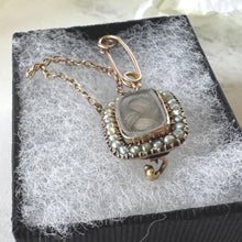 画像をギャラリービューアに読み込む, Antique Georgian 9ct Gold & Pearl Mourning Cravat Pin with Hairwork Compartment