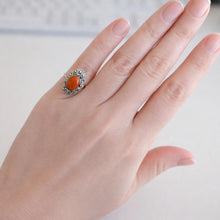 Carica l'immagine nel visualizzatore di Gallery, Antique Art Deco Sterling Silver Coral Cabochon Ring