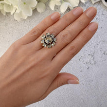 Carica l'immagine nel visualizzatore di Gallery, Georgian Rose Cut Diamond Daisy Halo Brooch, 18ct Gold, Foiled Diamonds