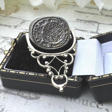Charger l'image dans la galerie, Rare Georgian Silver Triple Intaglio Seal Spinner Fob, Baron Löwen c1730