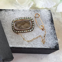 画像をギャラリービューアに読み込む, Antique Georgian 9ct Gold & Pearl Mourning Cravat Pin with Hairwork Compartment