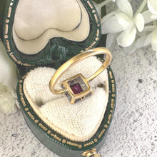 Charger l'image dans la galerie, Art Deco Square-Cut Ruby & Diamond Cluster Halo Ring in 18ct Gold and Platinum